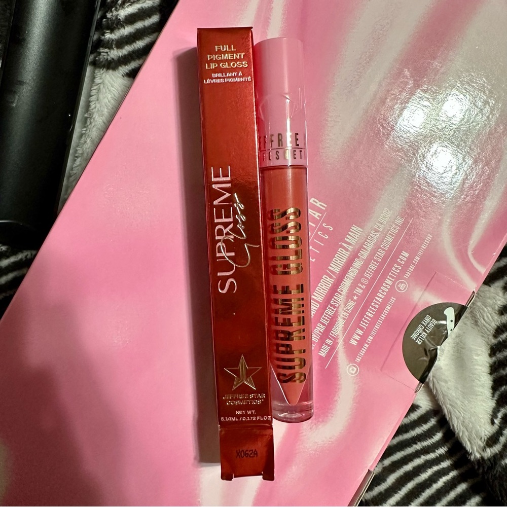 EXCLUSIVE edition. JSC Supreme gloss in shade “FATALITY”